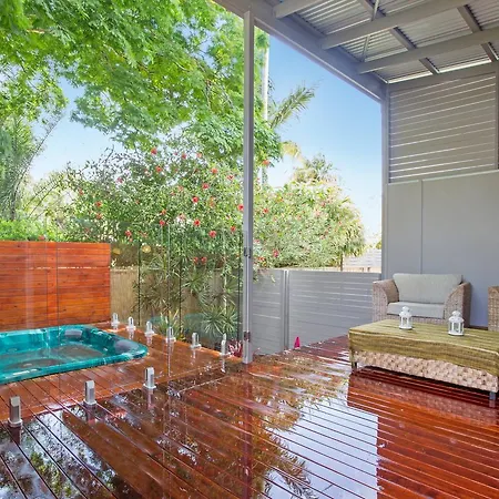 Beach Cottage On Cassia Avenue, Central Coolum Beach Exterior photo