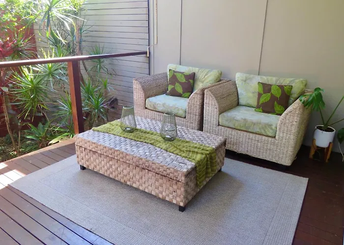Beach Cottage On Cassia Avenue, Central Coolum Beach