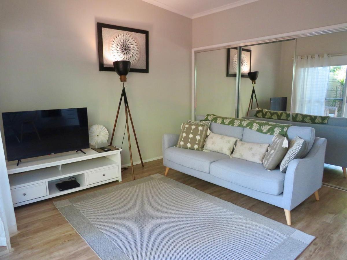 On Cassia Avenue, Coolum Holiday home Coolum Beach